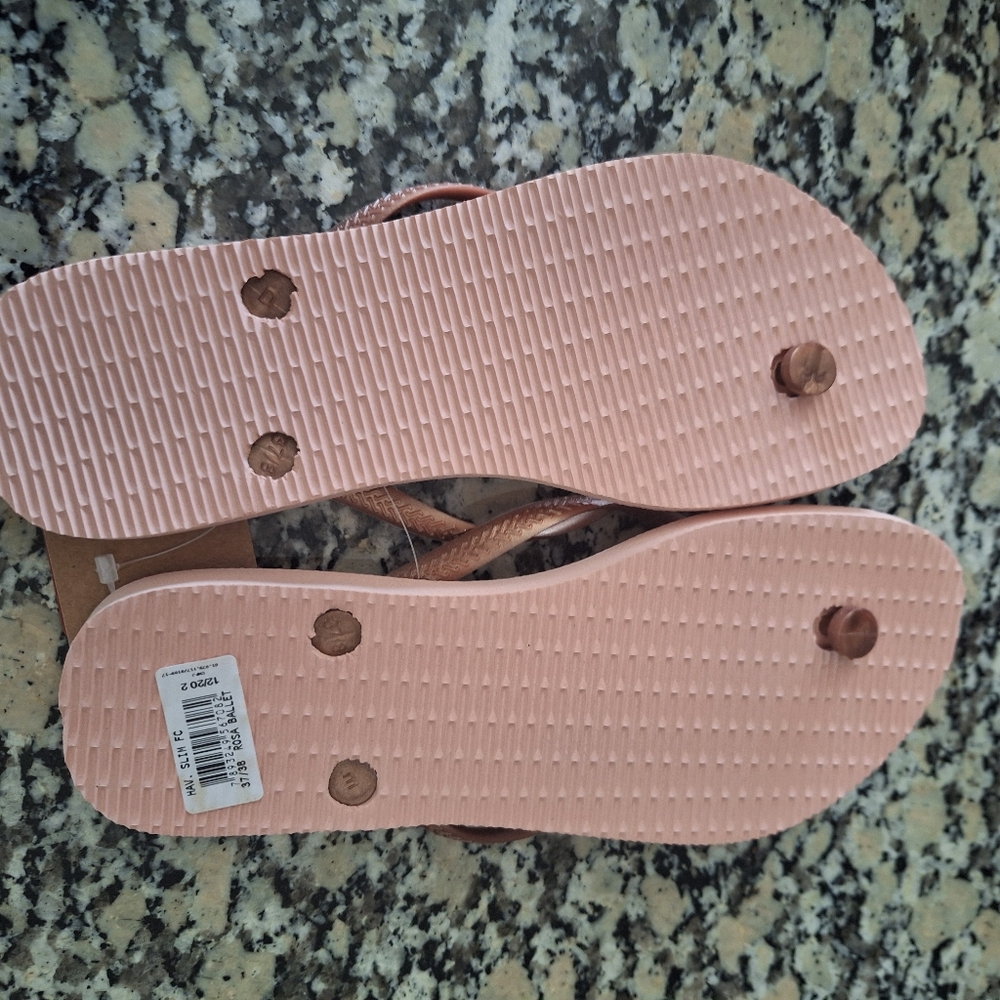 Havaianas Women's Top Rosa Ballet Rose Flip Flop Sandal, US 7/8 - Picture 3 of 7
